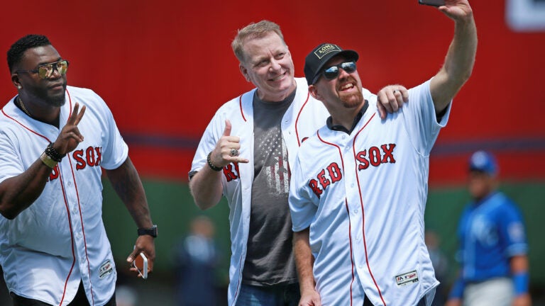 Kevin Youkilis, Derek Lowe, Mike Lowell Among 5 Headed to Red Sox