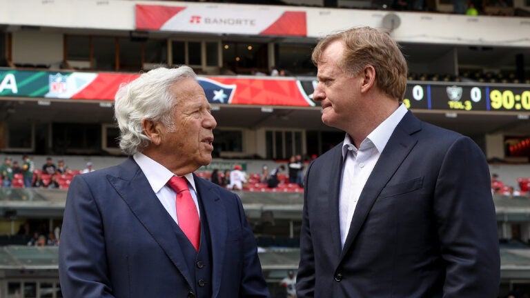 Robert Kraft Roger Goodell NFL