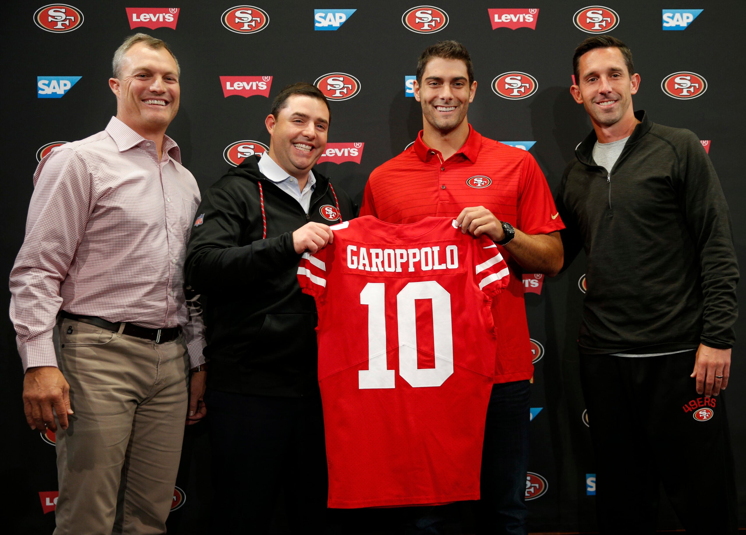 49ers' Kyle Shanahan grateful Jimmy Garoppolo is staying with team