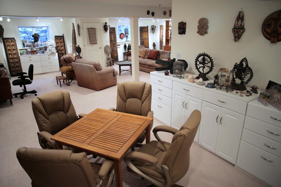 Wayland condo offers finished basement, fireplaces