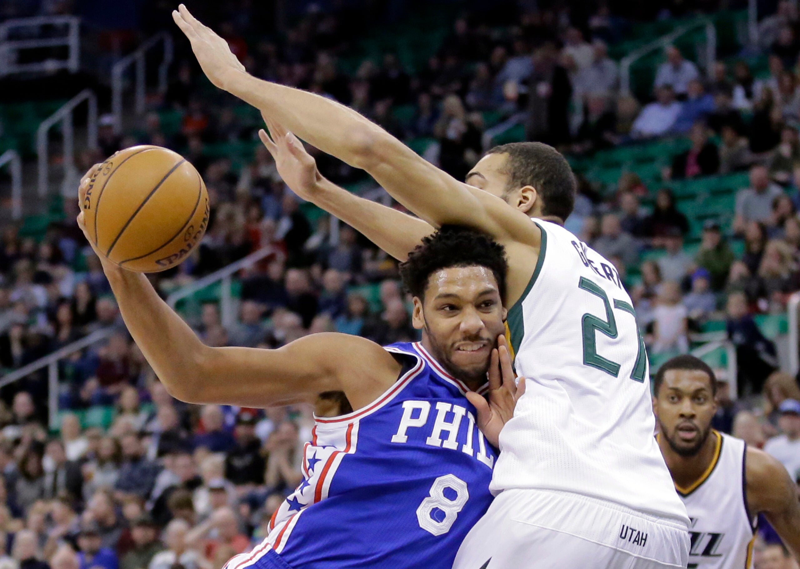 Philadelphia 76ers: Nik Stauskas lands a new deal with the Celtics