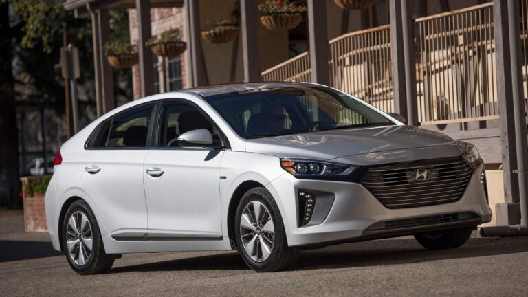 The 10 best and worst things about the 2018 Hyundai Ioniq plug-in hybrid