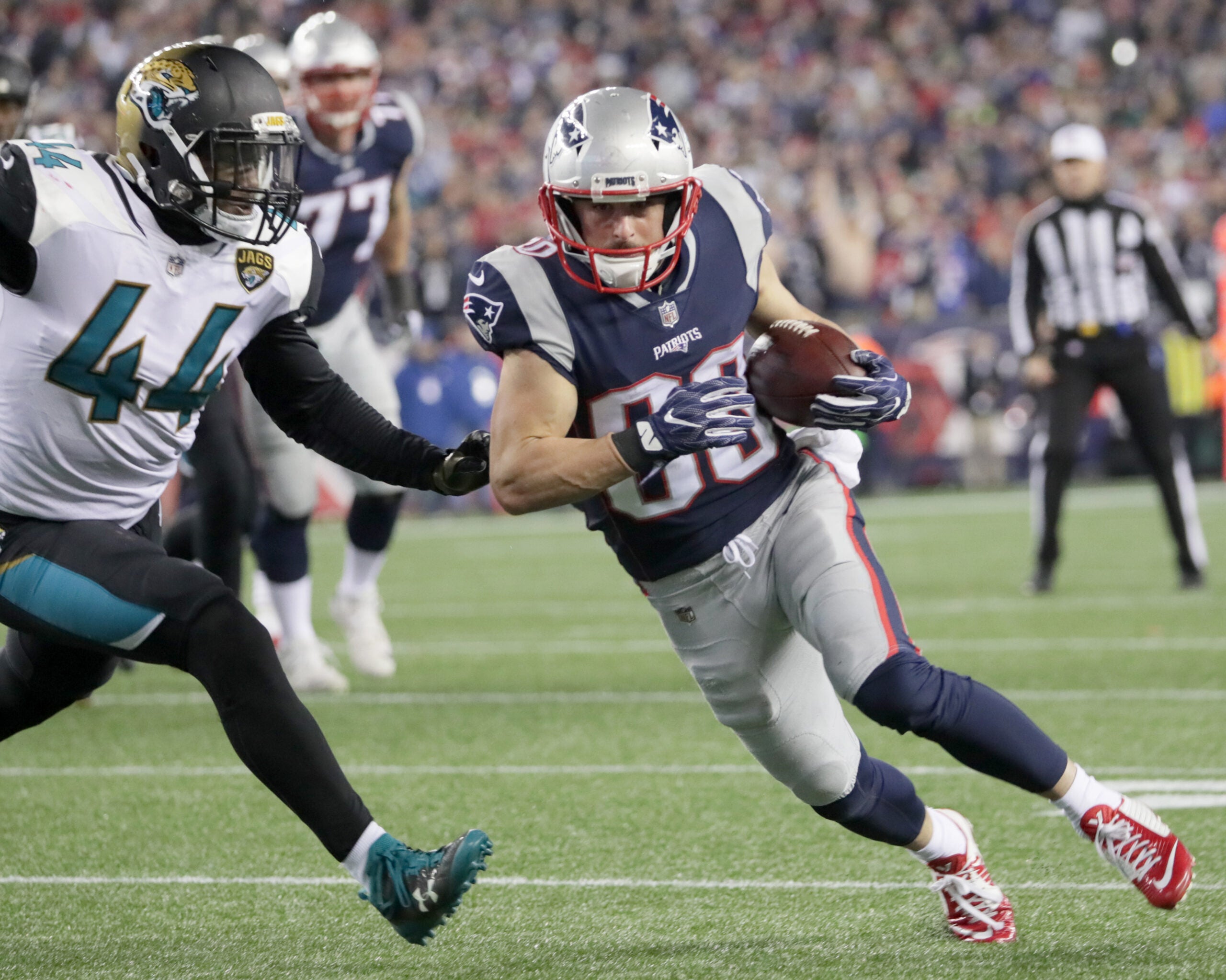 Brady Leads Patriots Back To Super Bowl, Top Jaguars 24-20