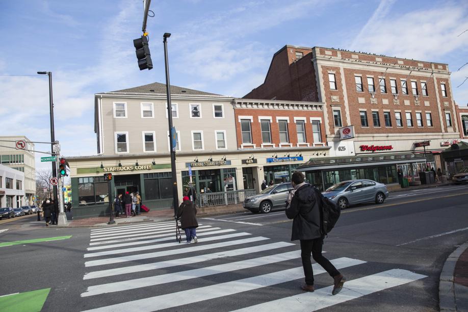 Cambridgeport-Pedestrians-Central-Square