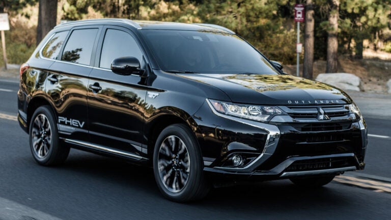 Outlander deals suv hybrid