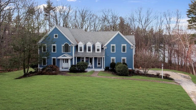 1-Stagecoach-Way-Hopkinton