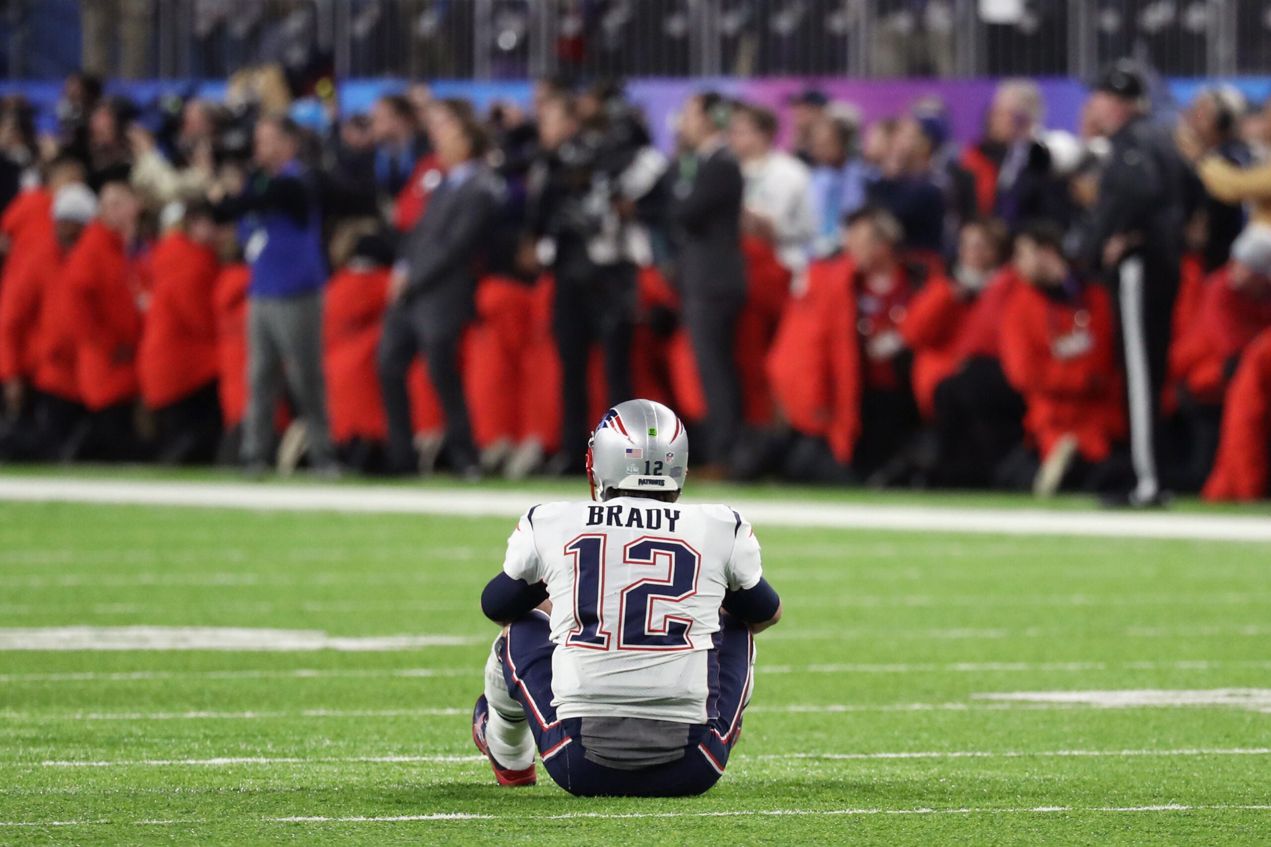 How the 2018 Super Bowl played out, illustrated by Tom Brady photos