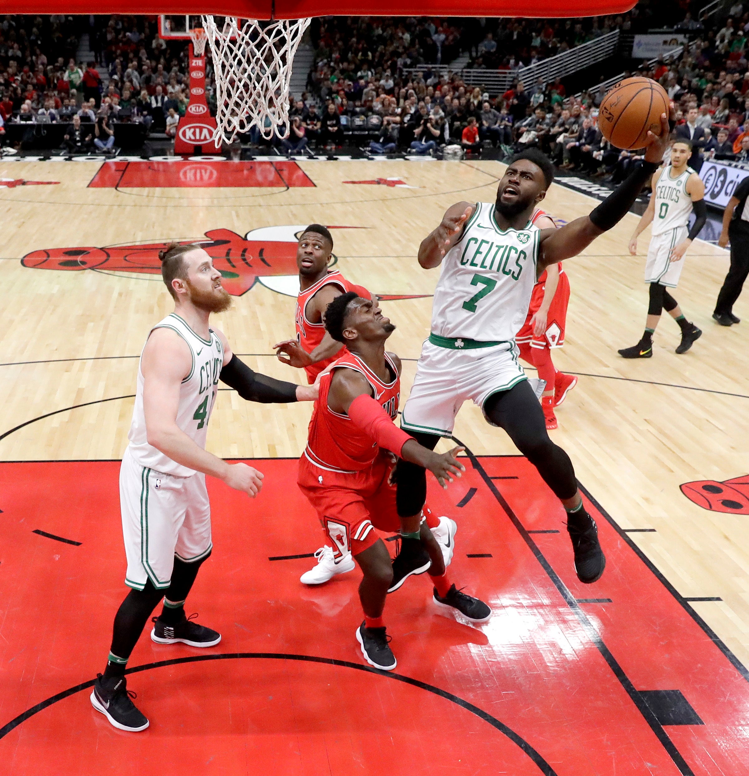 Jaylen Brown Scores 21 As Celtics Pound Bulls, 105-89