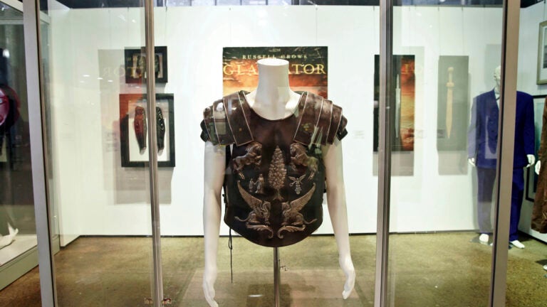 Russell Crowe s 104K violin high note of Sydney auction