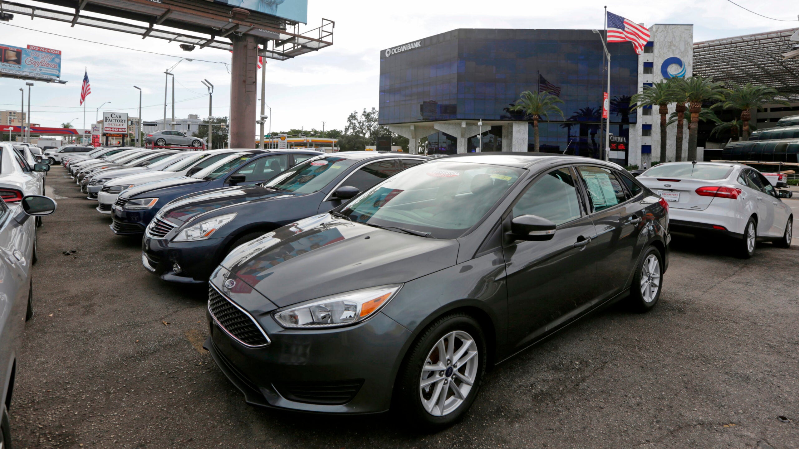 A glut of used cars is giving buyers more options