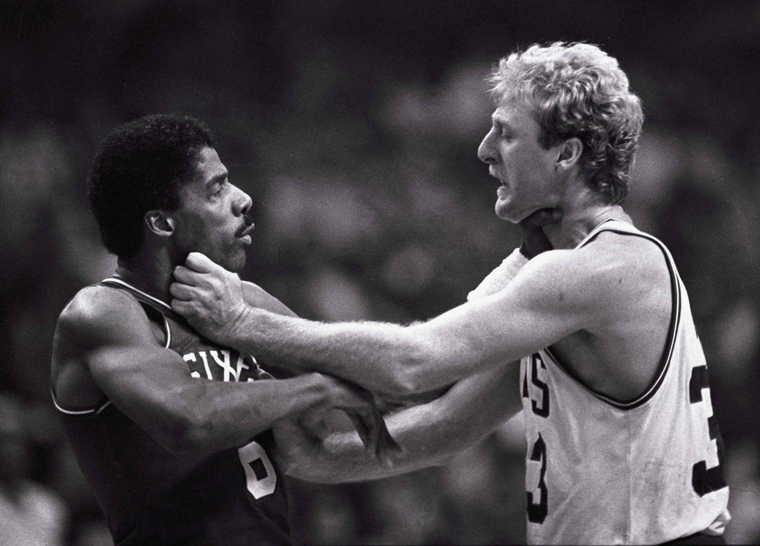  NBA Legend Boston Celtics Larry Bird Over Dr. J