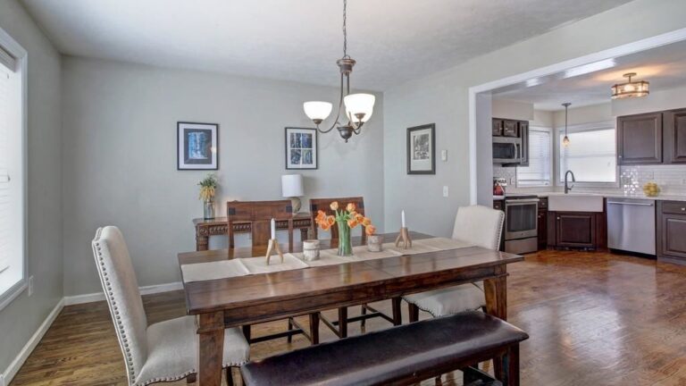 130-Locust-Way-Winthrop