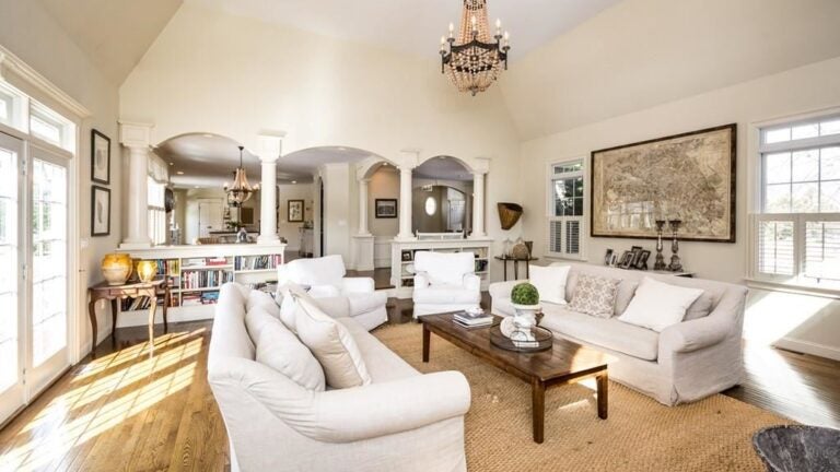 2-Stratford-Terrace-Cohasset