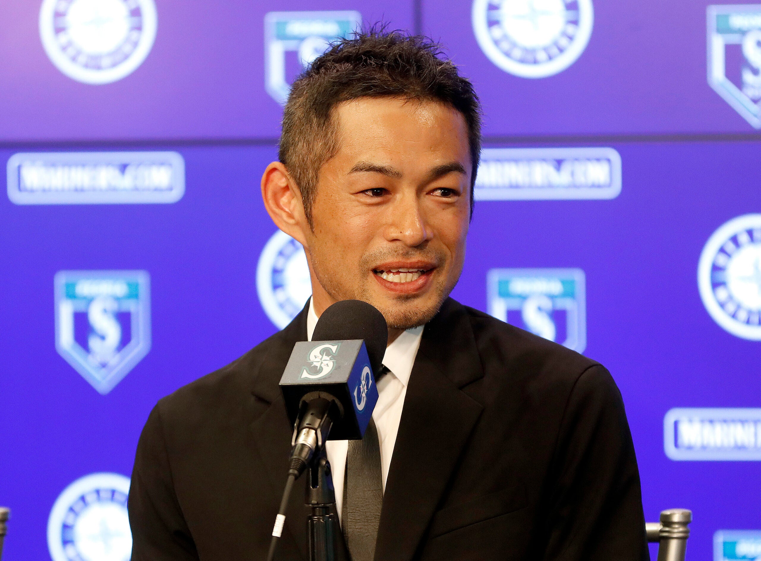 Ichiro: Mariners OF transitioning into front office position