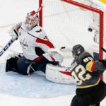 Braden Holtby, Tomas Nosek