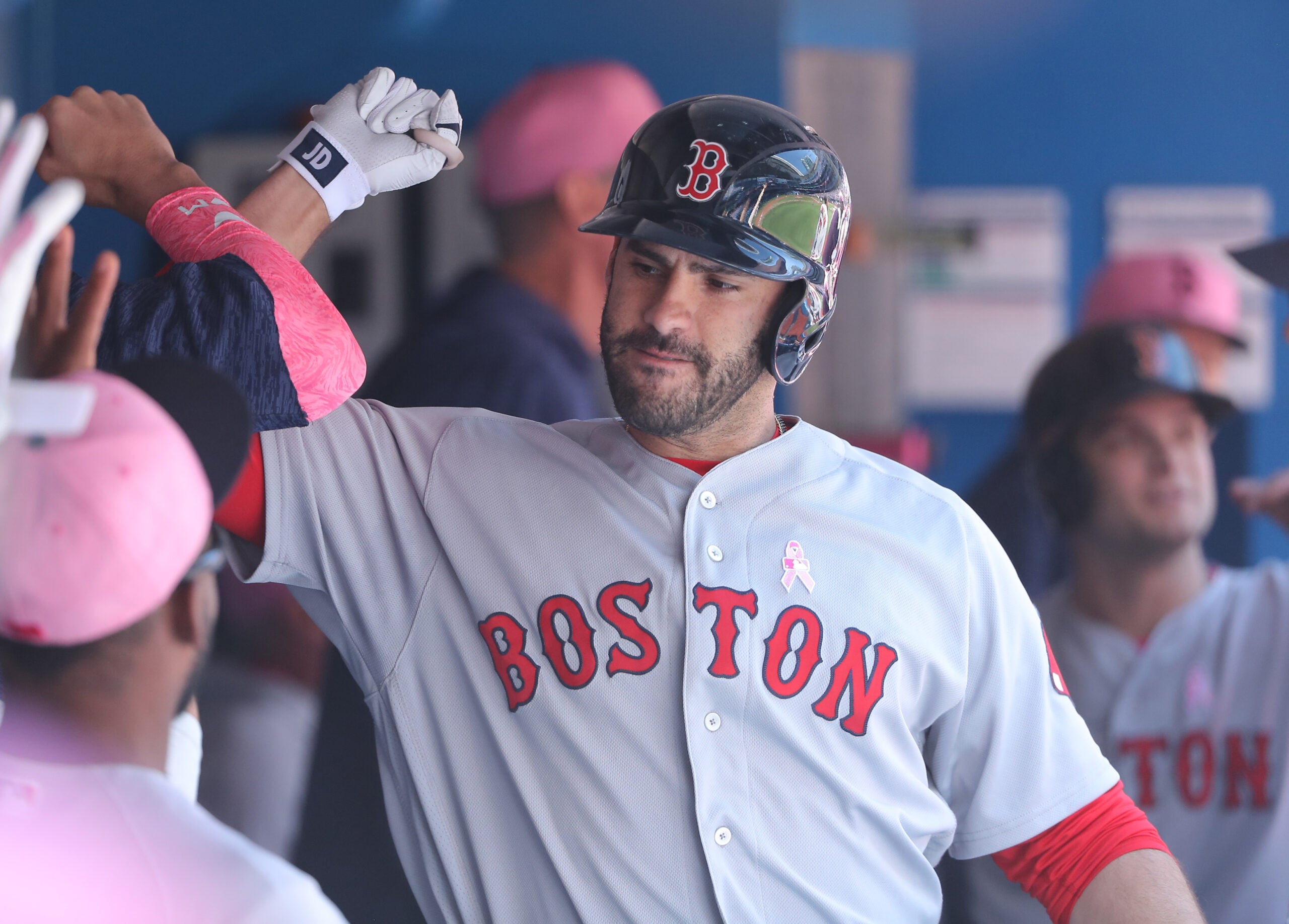 J.D. Martinez hits 2-run homer, Matt Barnes gets save: 12