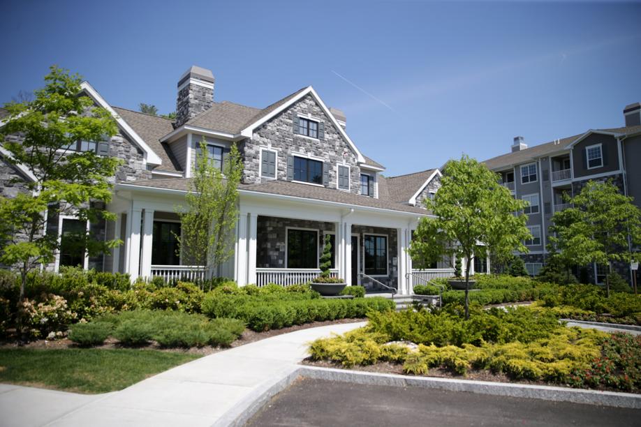 Foxborough rental catches eye with pool, walkin closets