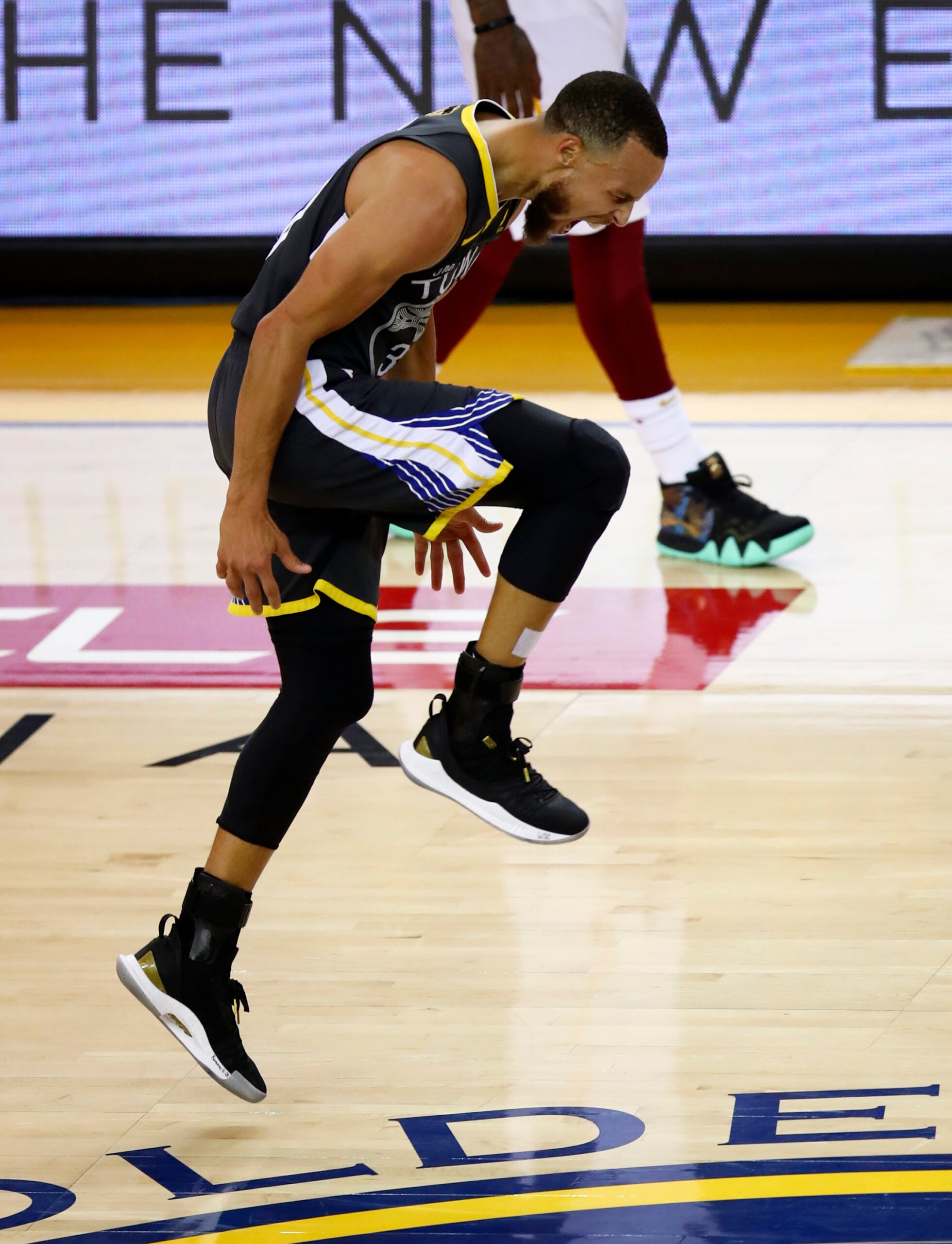 Steph Curry Dazzles From Deep As Warriors Take 2-0 NBA Finals Lead