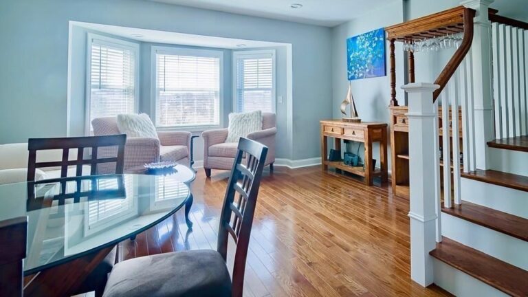 18-Rockland-Cir-Hull