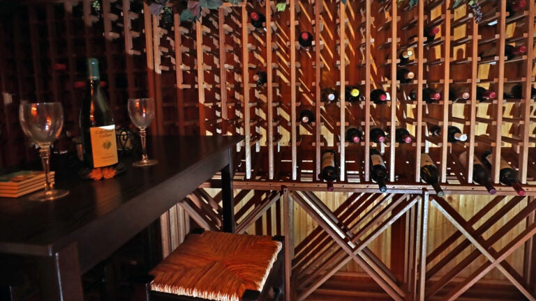 Lynnfield-Home-Wine-Cellar
