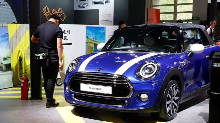 Gallery Automotive Group breaks ground on BMW, MINI