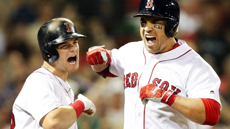 Red Sox score 8 in 4th inning en route to 15-7 win 