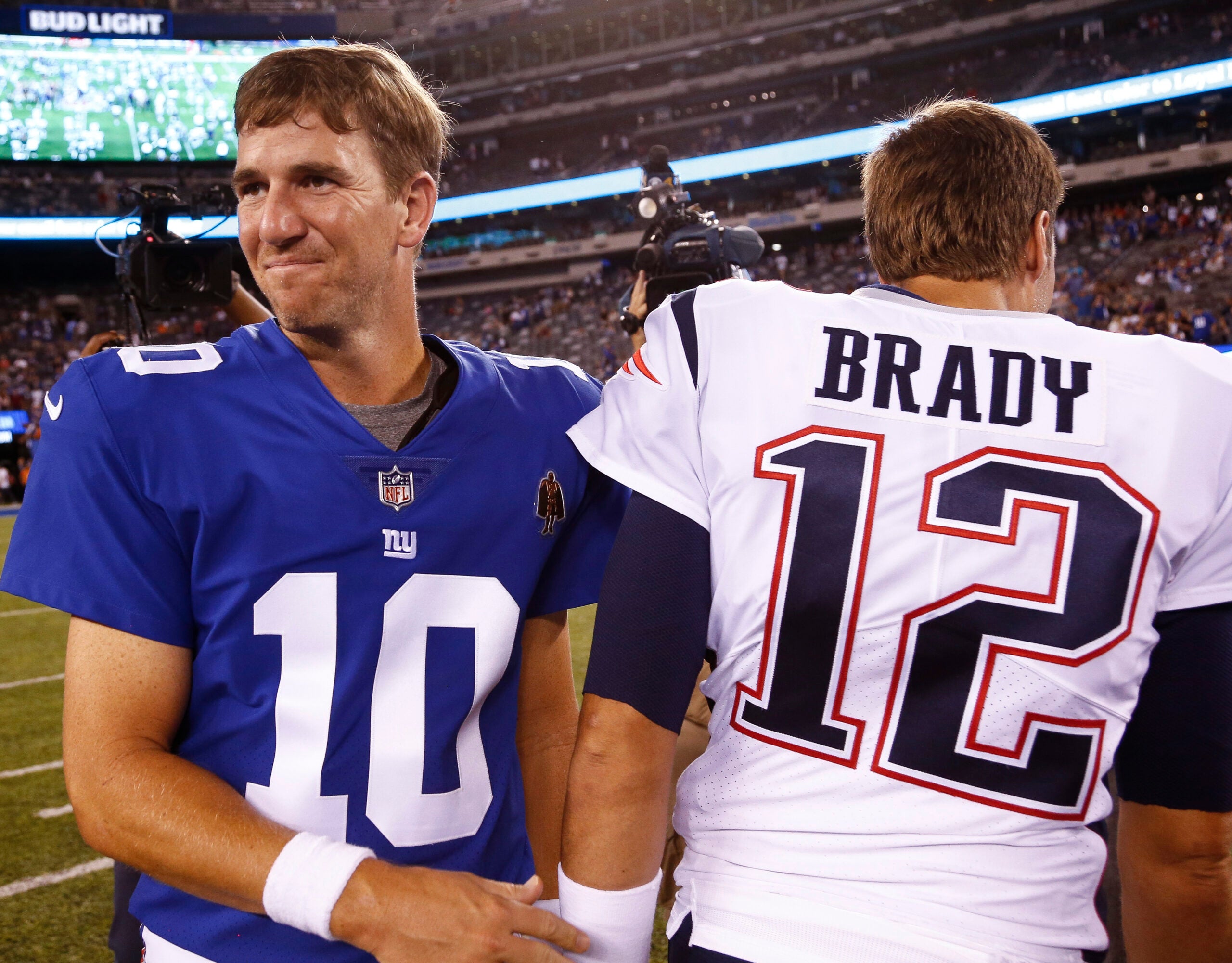 Tom Brady congratulated Eli Manning on his retirement, but not on