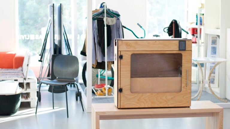 Rice-University-Greenhouse-for-Apartments