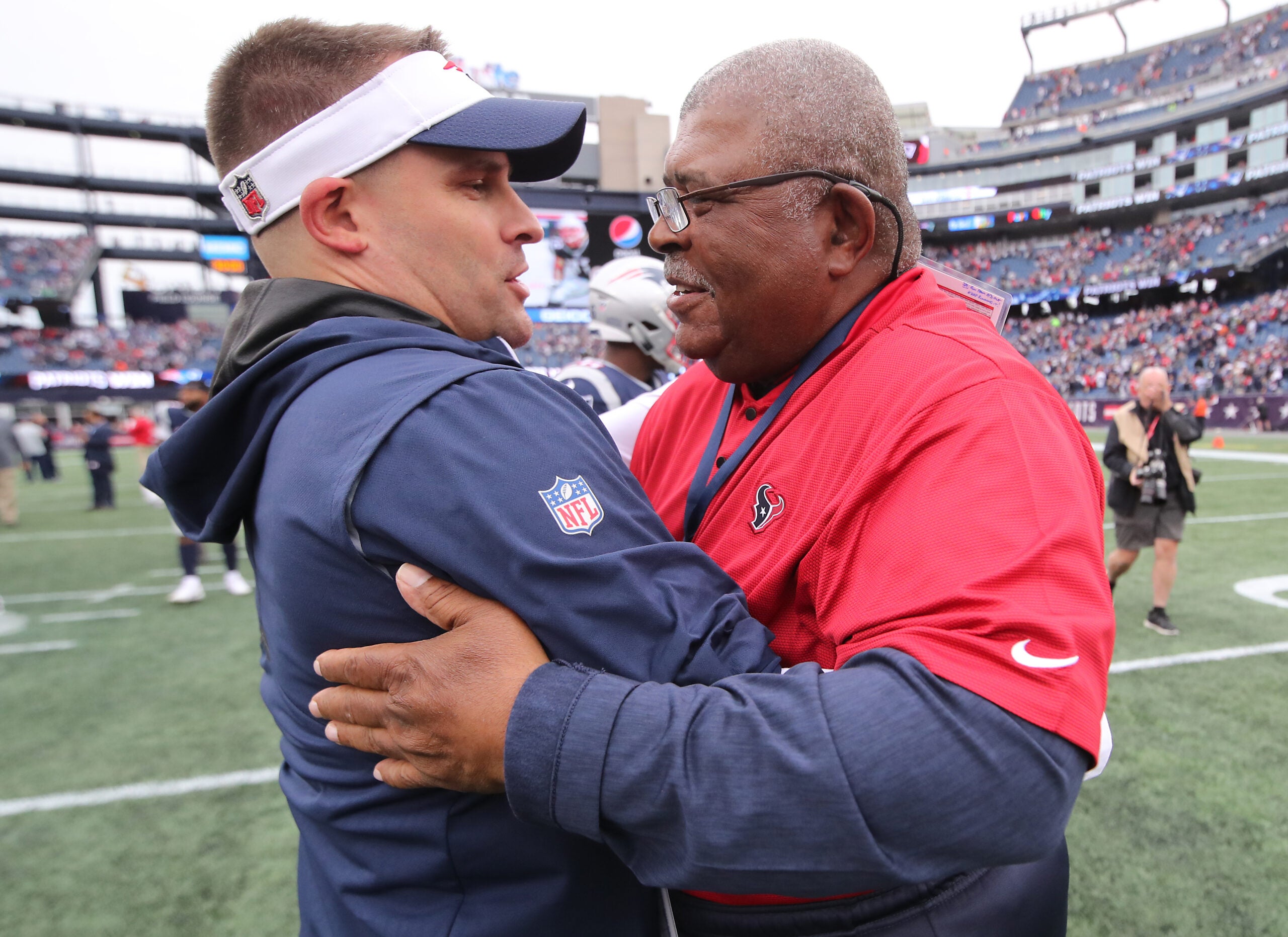 Former Patriots defensive coordinator Romeo Crennel announces retirement -  Pats Pulpit