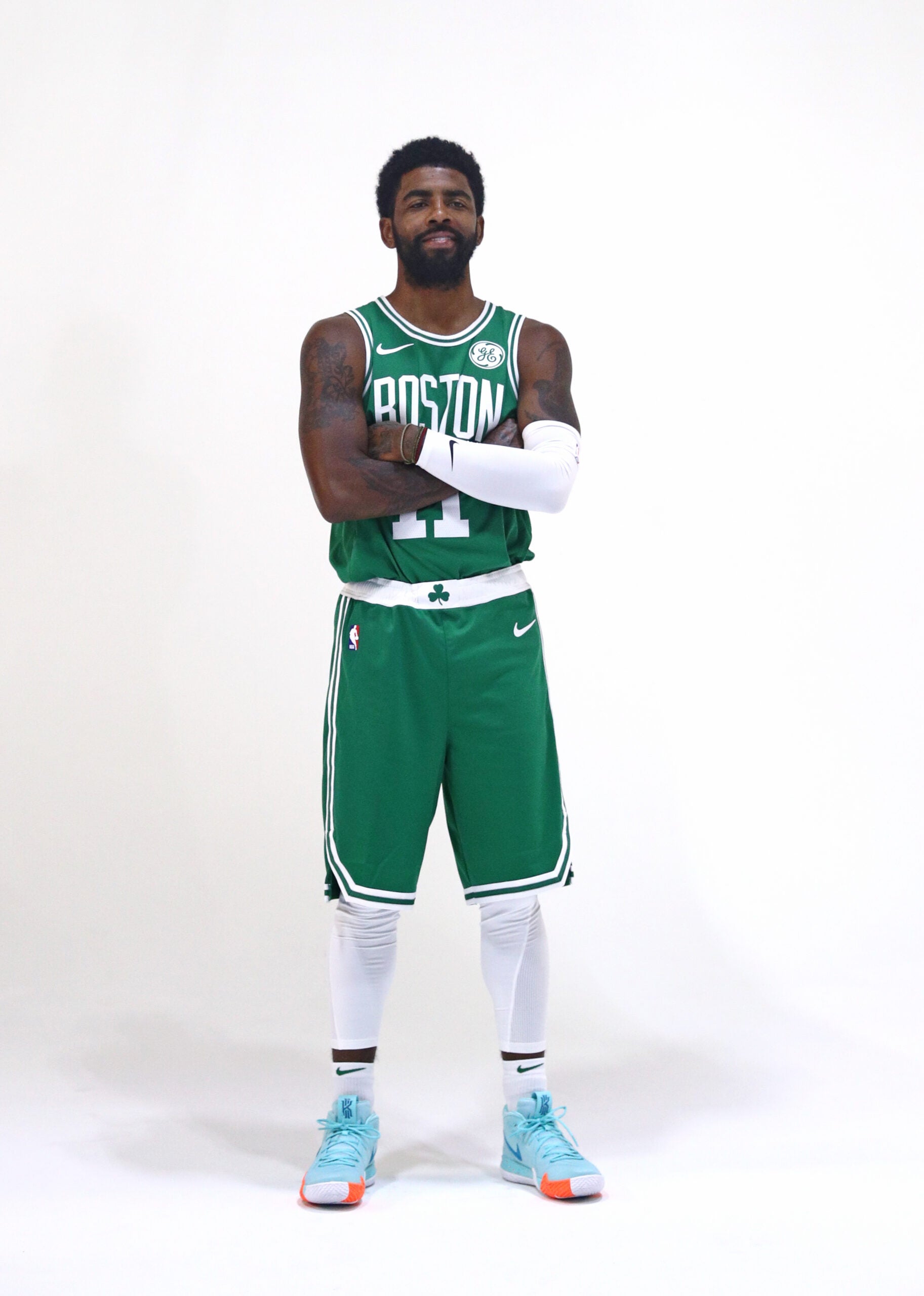 Kyrie Irving announces he plans on re signing with the Celtics