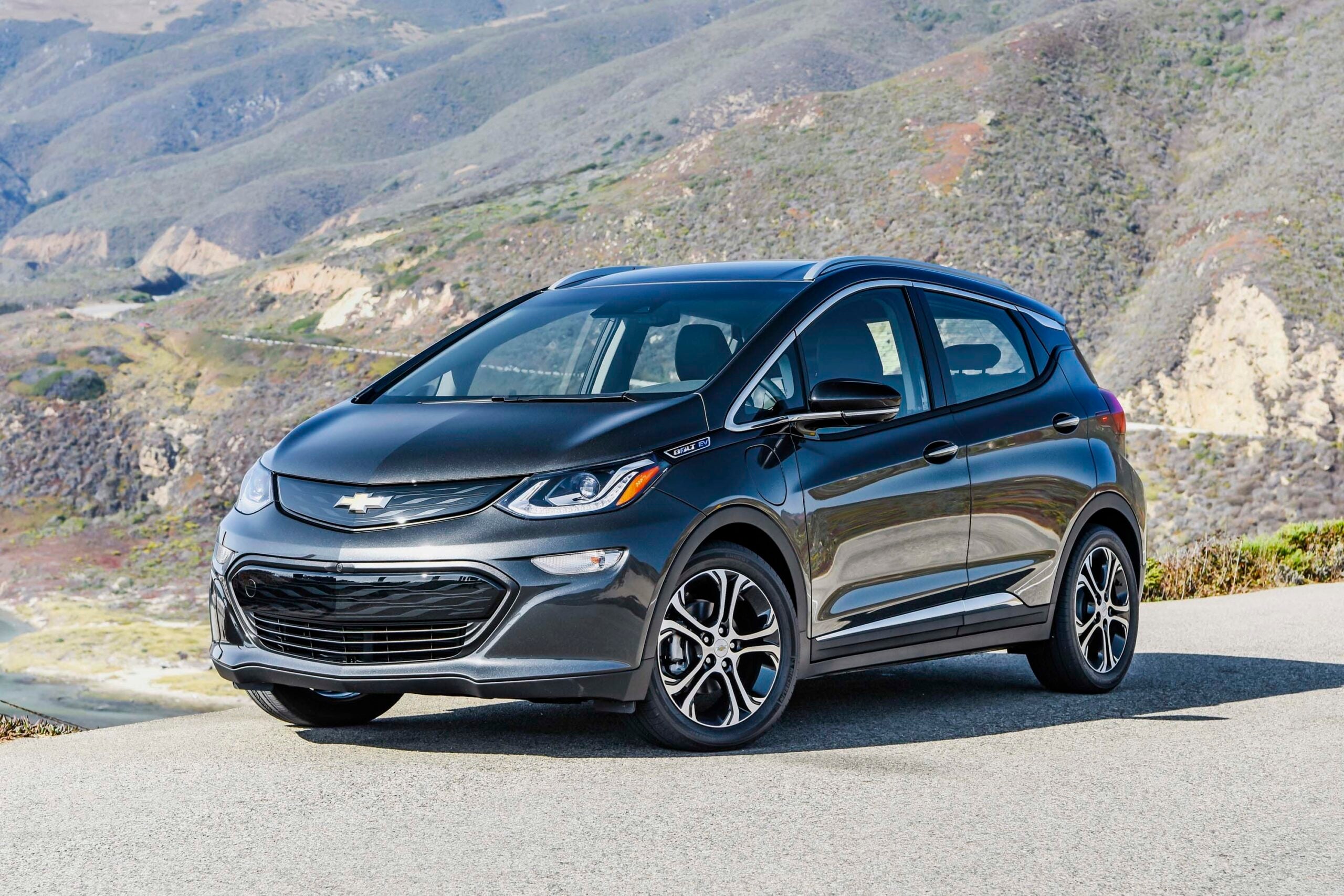 Massachusetts extends electric vehicle rebate program