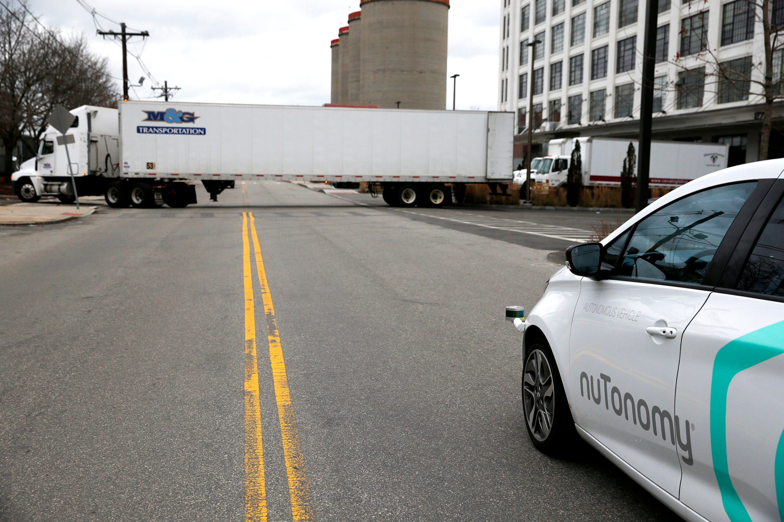 If self-driving cars want to transform cities, they'll have to figure out Boston first