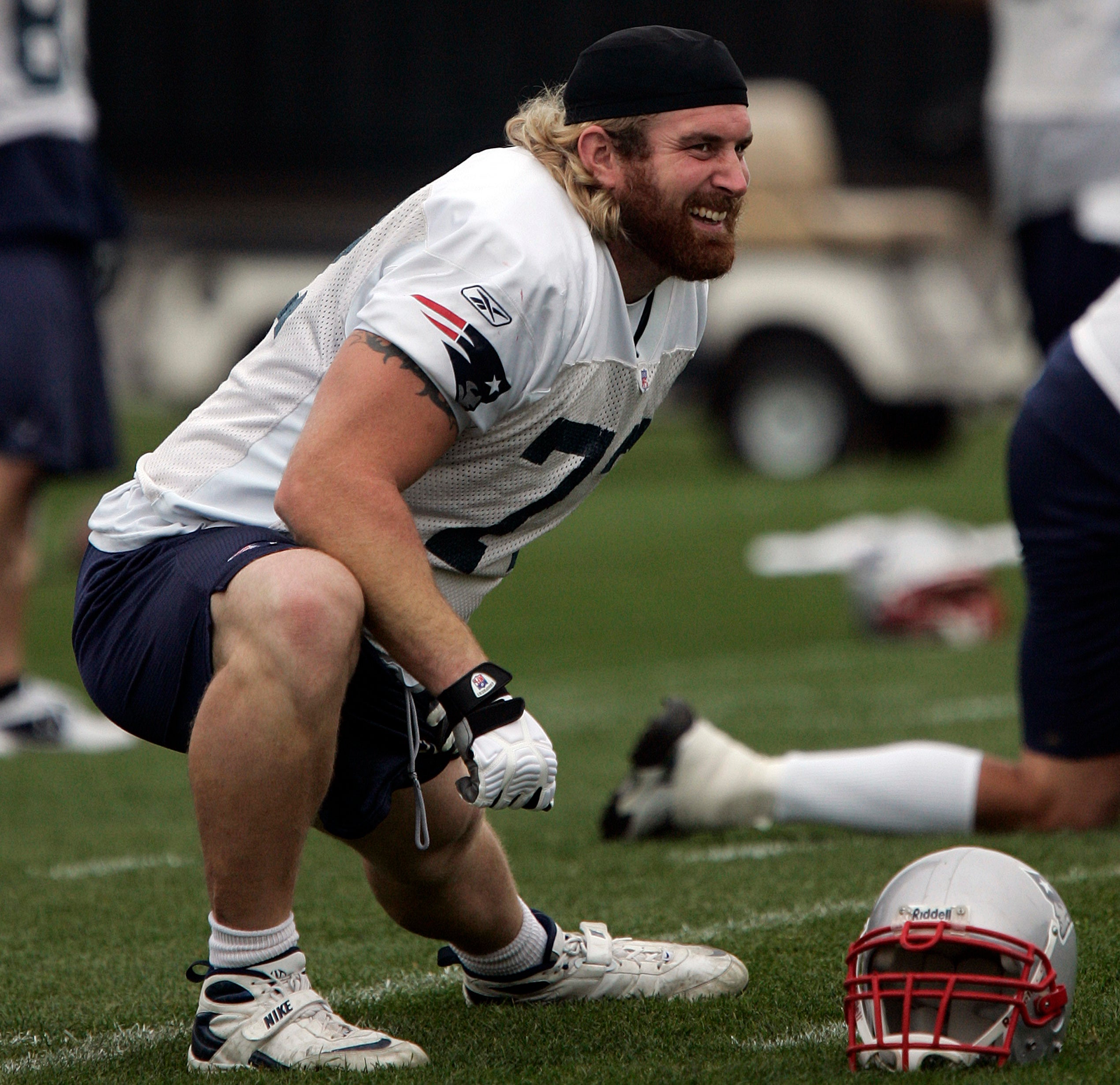 Longtime tackle Matt Light joins Patriots Hall of Fame