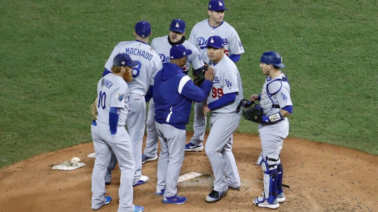 Dave Roberts Dodgers bullpen World Series