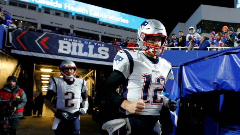 Bills Star Receiver Warms Up For Preseason Opener In Boston Hat