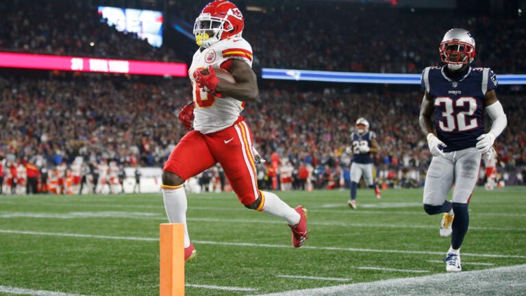 NFL SNF Anytime & First Touchdown Predictions: Tyreek Hill Torches New  England 