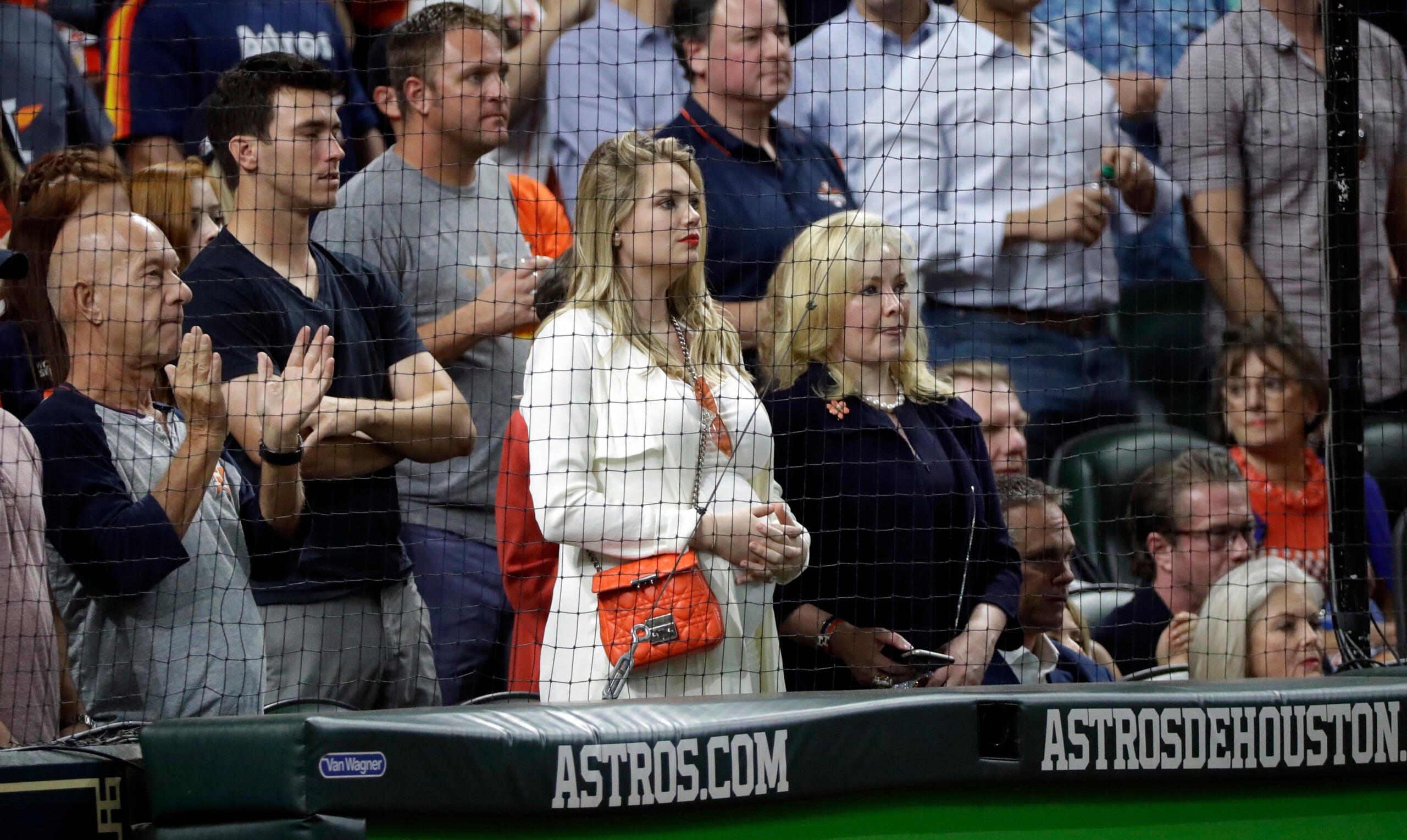 Kate Upton was not happy with Joe West's controversial call in