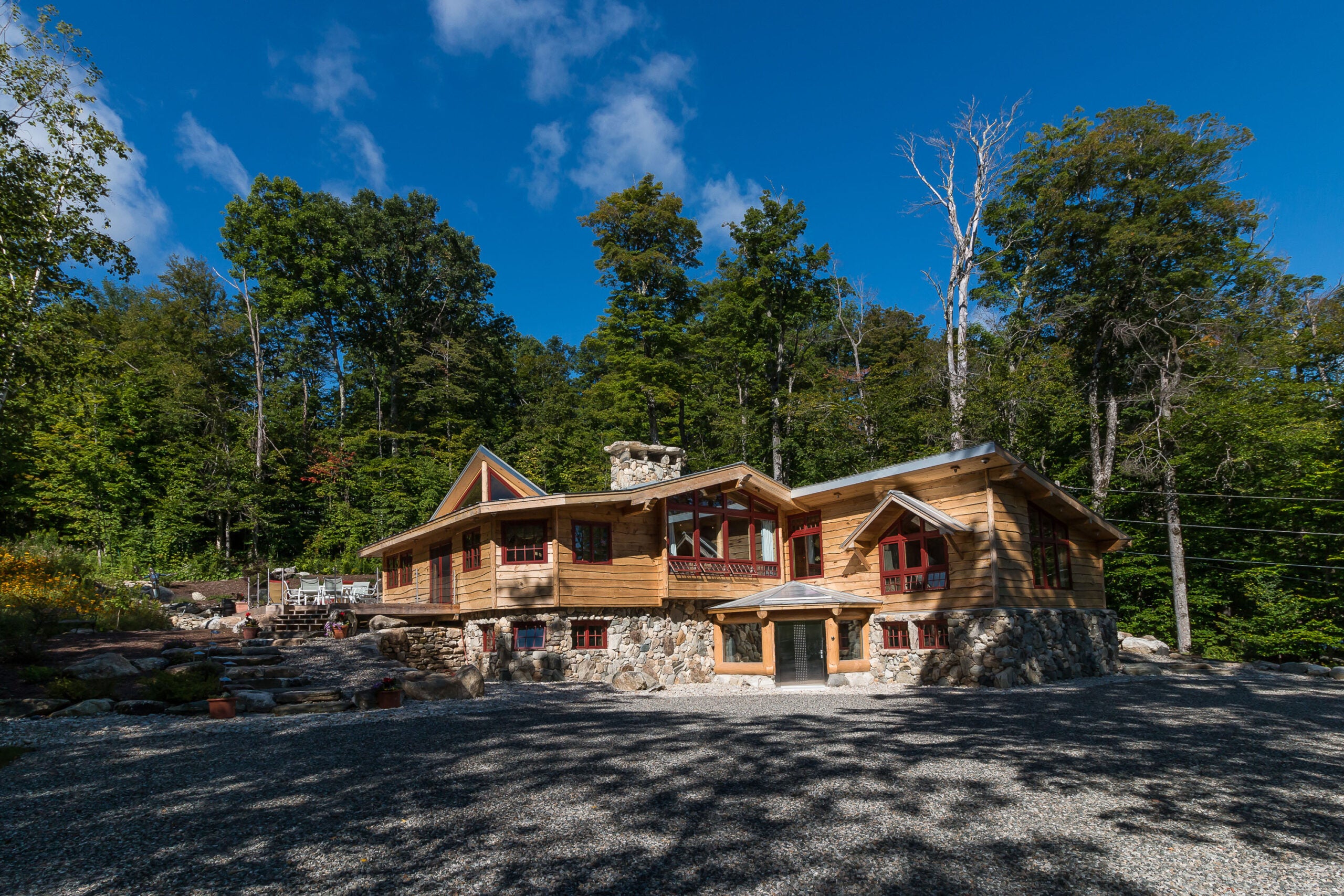 5,000-square-foot Vermont chalet heads for auction. See inside.