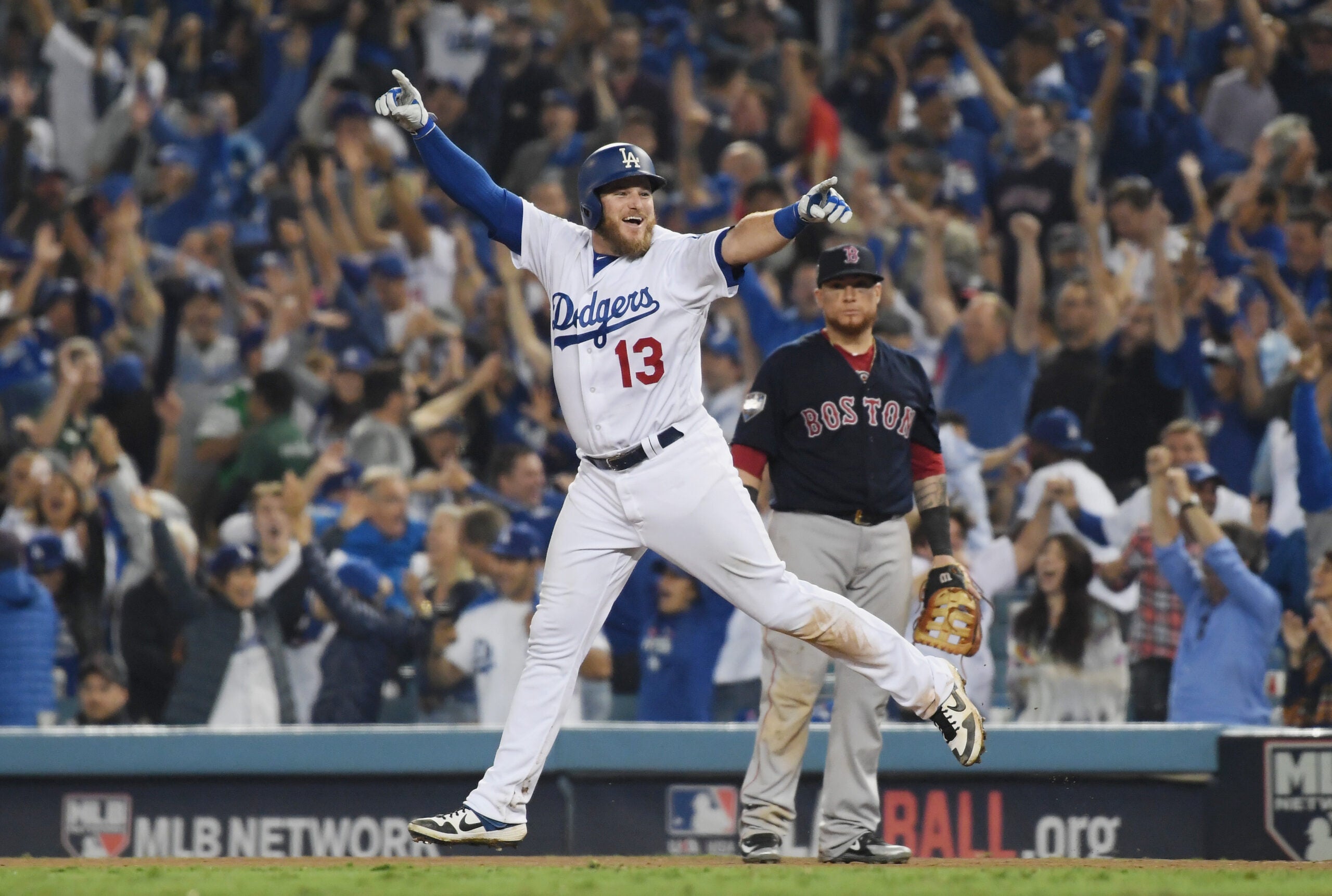 Dodgers outlast Red Sox in record-setting Game 3 of World Series - The  Boston Globe