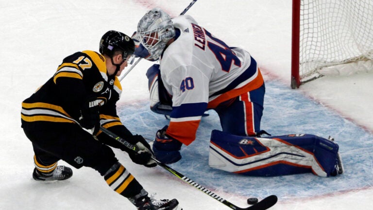 Ryan Donato scores during the shootout to give the Bruins the win.