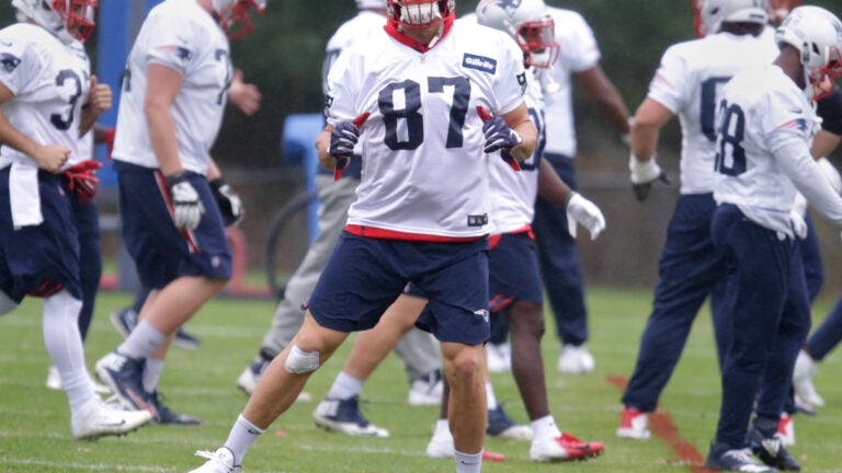 ESPN report: Gronkowski likely to sit Sunday against Bears