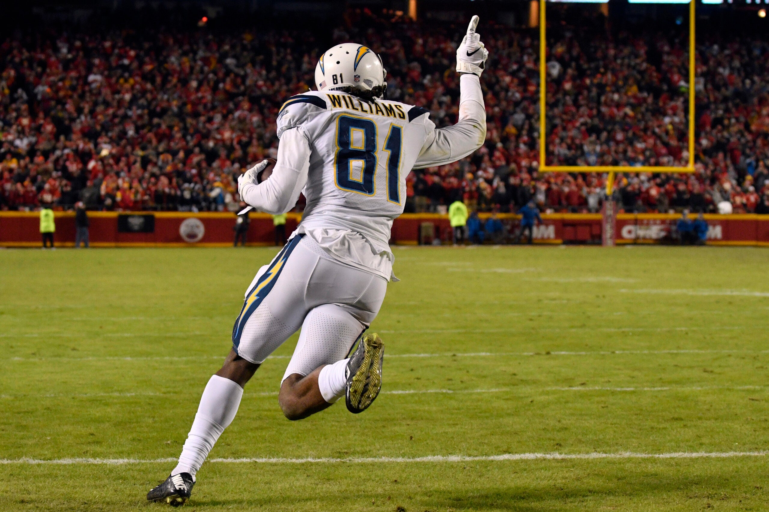 Chargers' win over the Chiefs adds intrigue to AFC playoff picture