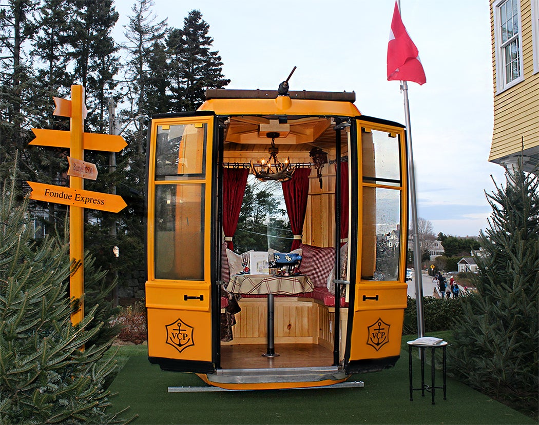 Find this fondue restaurant in a ski gondola on a New England resort