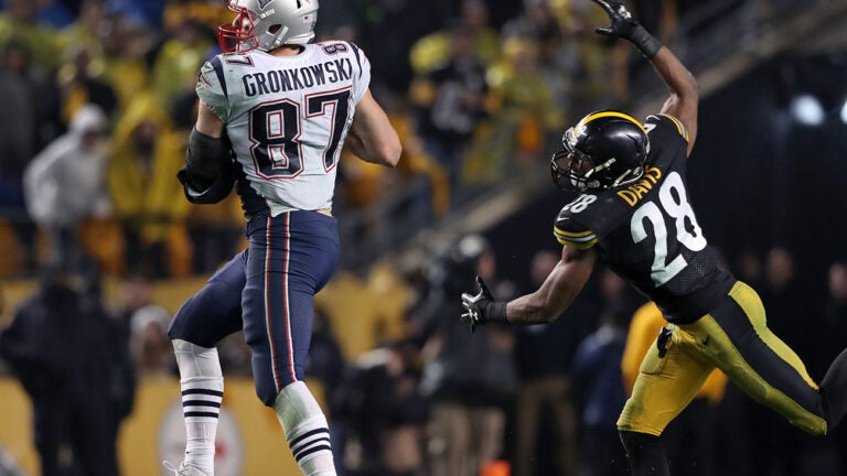 Steelers Fall to Patriots After Overturned Touchdown - The New York Times