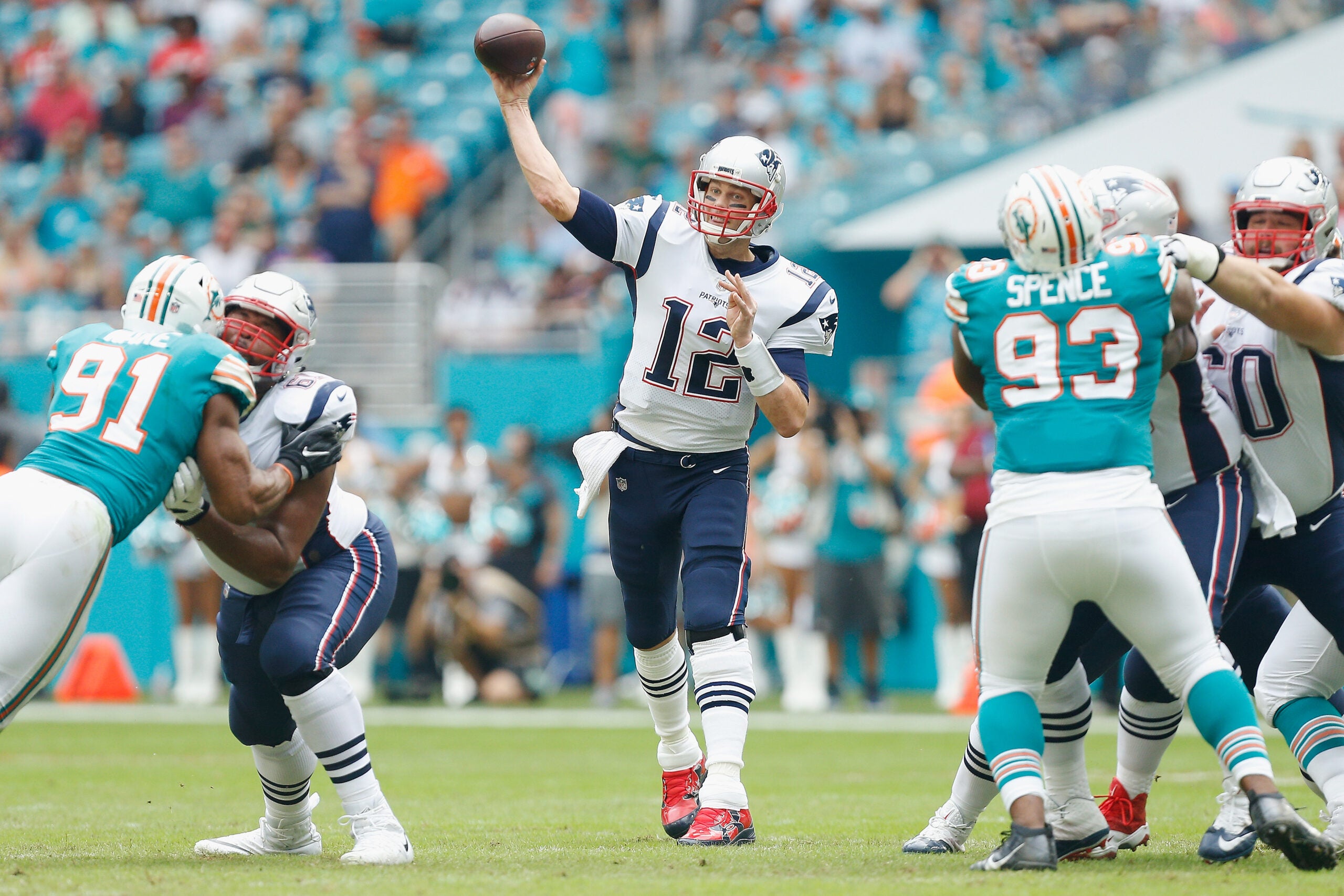 Tom Brady Sets Record For Most Touchdown Passes In Nfl History