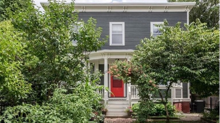 18-Mount-Vernon-Street-Somerville