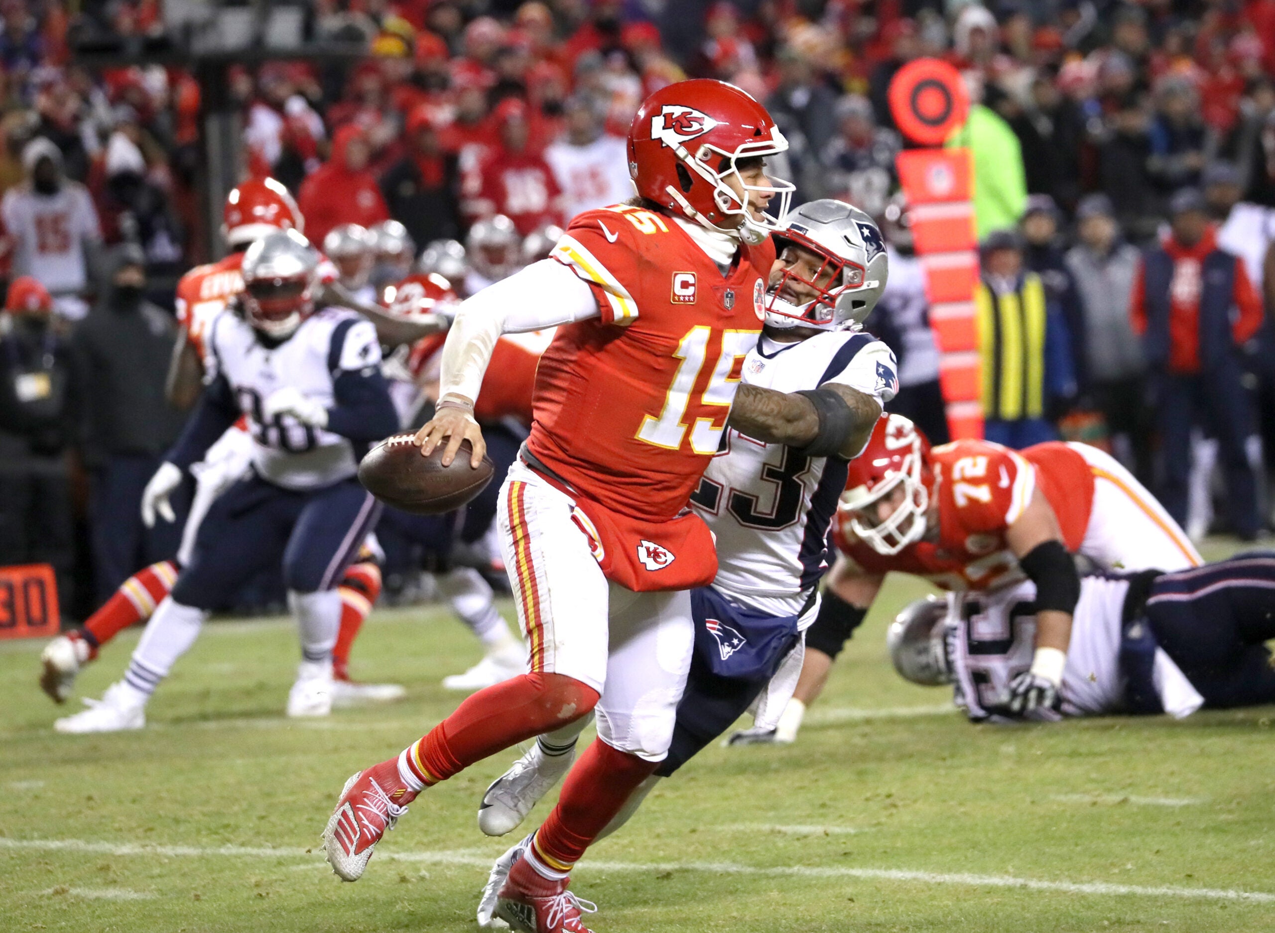 During 'Tonight Show' appearance, Patrick Mahomes dishes on conversation  with Tom Brady