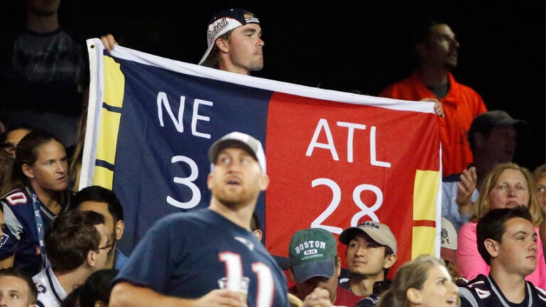 Patriots vs. Falcons Super Bowl T-Shirt Never Forget 28-3 2:12 3rd quarter  3179