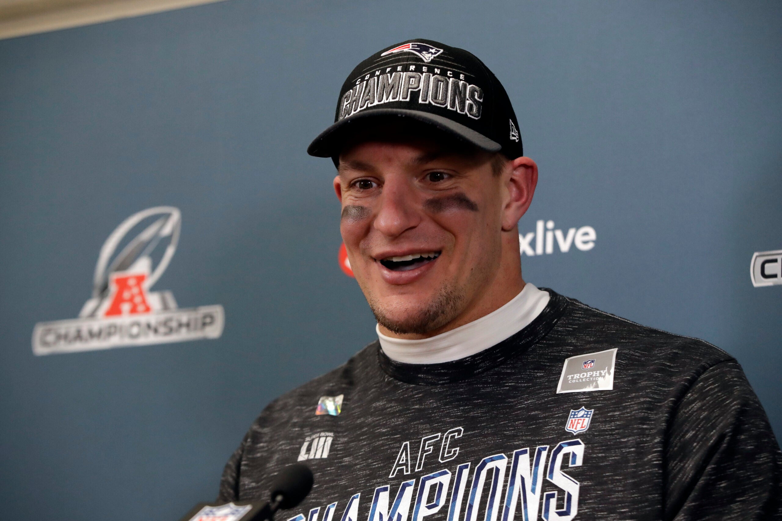 Why Rob Gronkowski wanted to save all his NFL paychecks