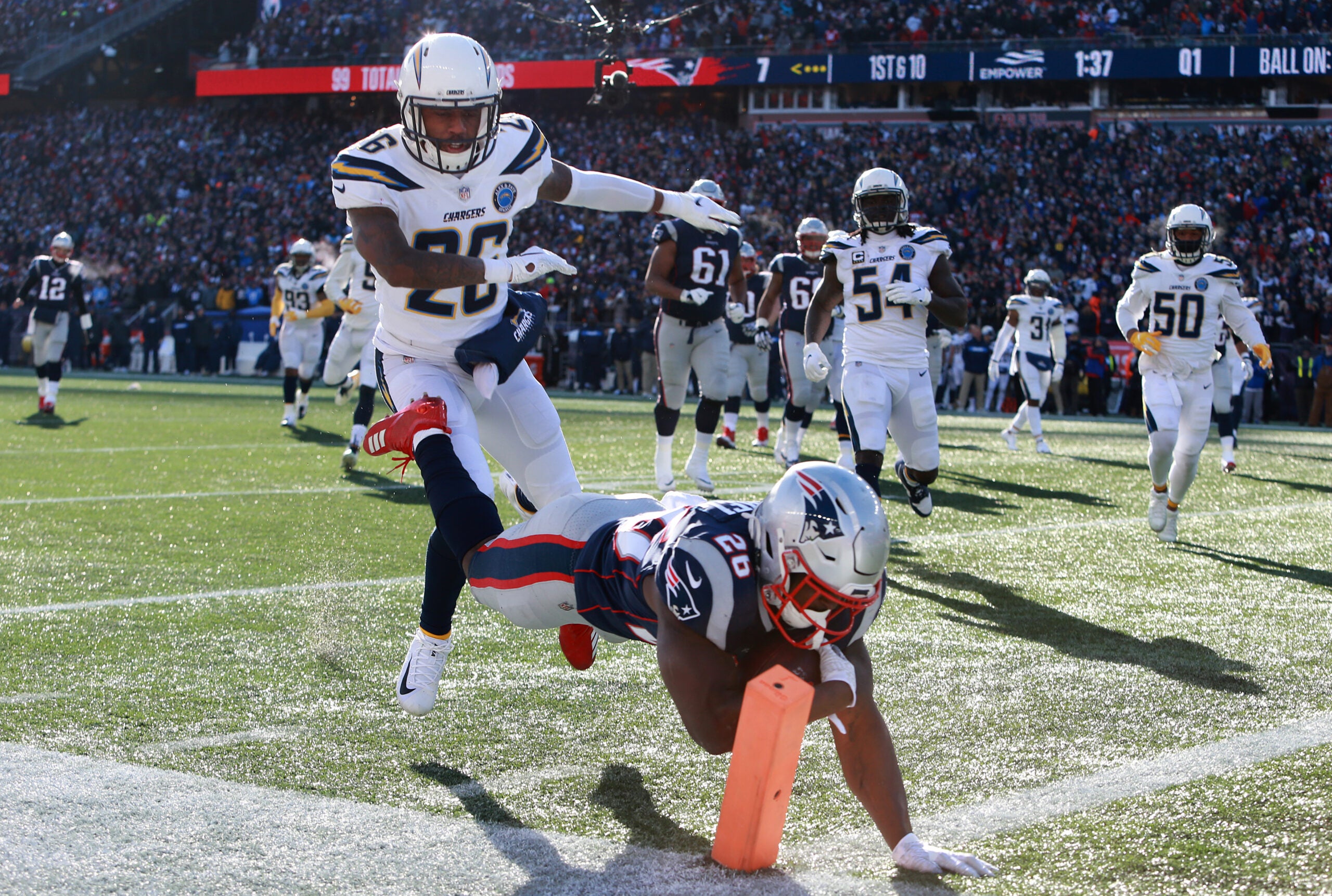 Michel scores 3 TDs, Patriots roll past Chargers 41-28